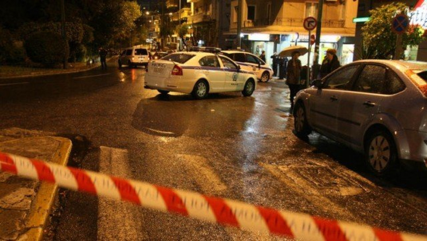 ΣΟΚ στον Πειραιά: Ηλικιωμένος βρέθηκε κατακρεουργημένος στο μπαλκόνι