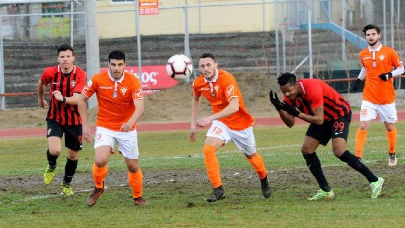 Περιμένουν       τα νέα από την ΕΕΑ Απόλλων και Δόξα