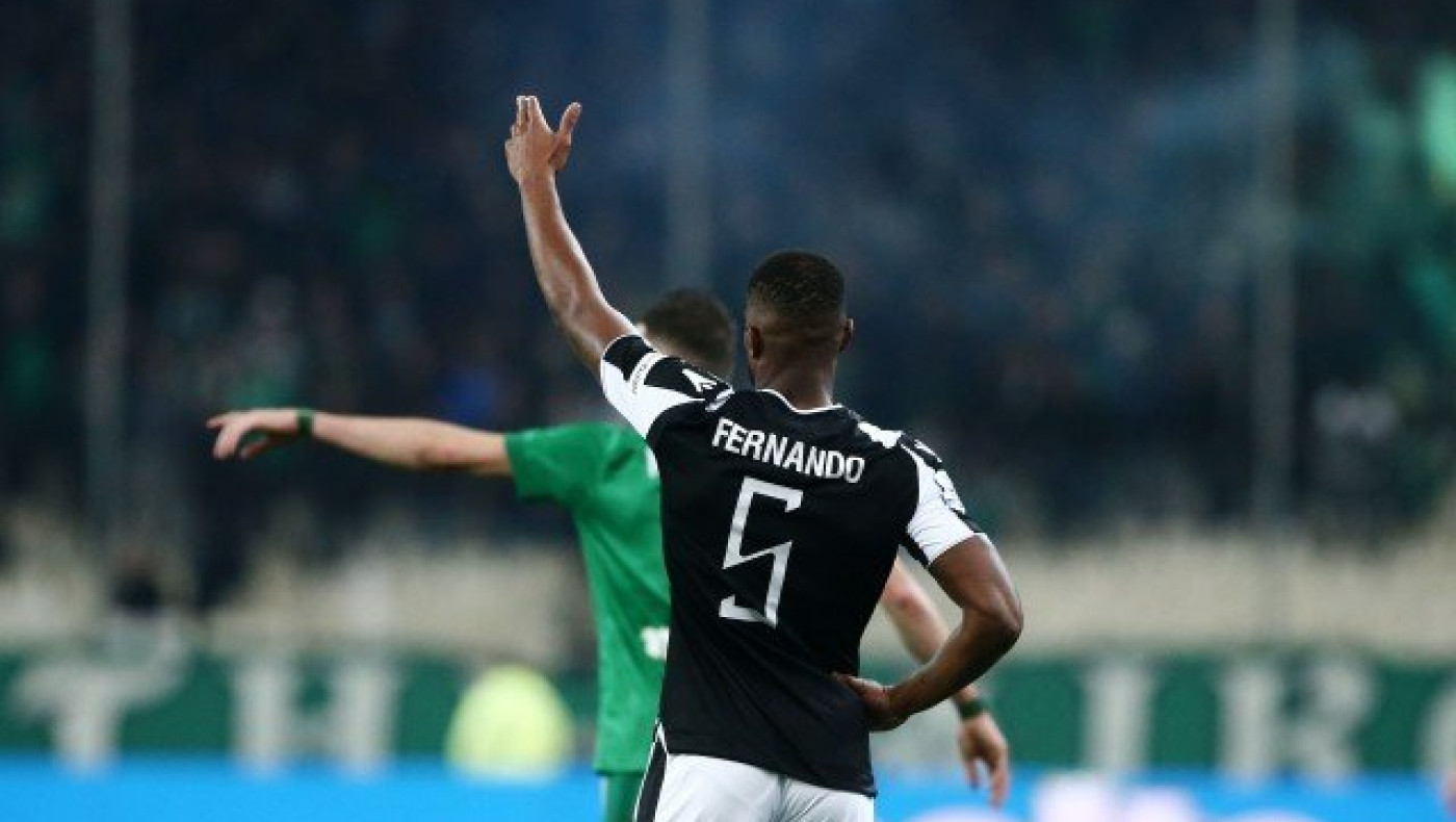 Δεν πάει                         πουθενά ο Βαρέλα, εδώ θα μείνει