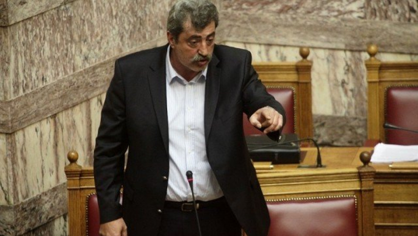 Πολάκης για την επίθεση με μολότοφ: «Δεν ψαρώνω, σας γλεντάω»