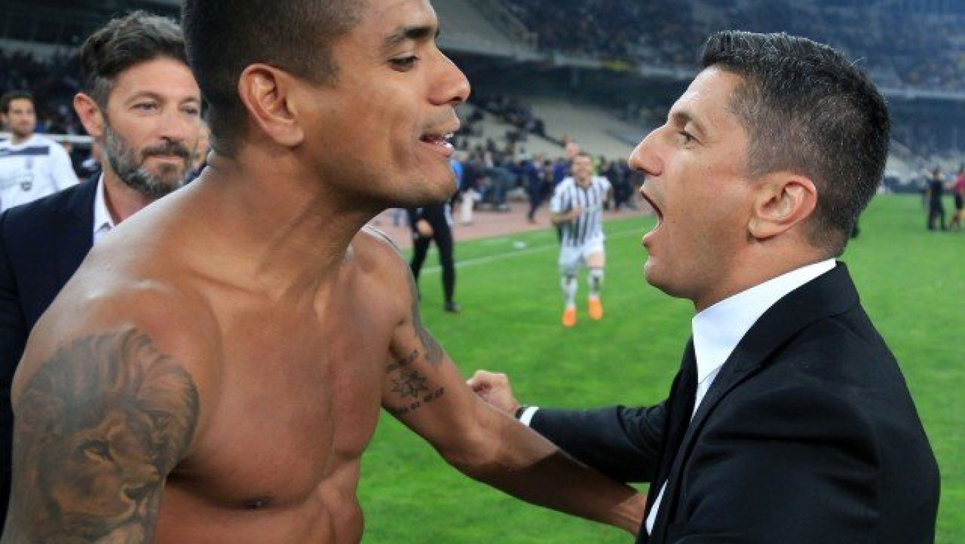 Καλοί οι ρόμβοι και τα παραλληλόγραμμα, αλλά αν δεν μπορεί ο κόουτς