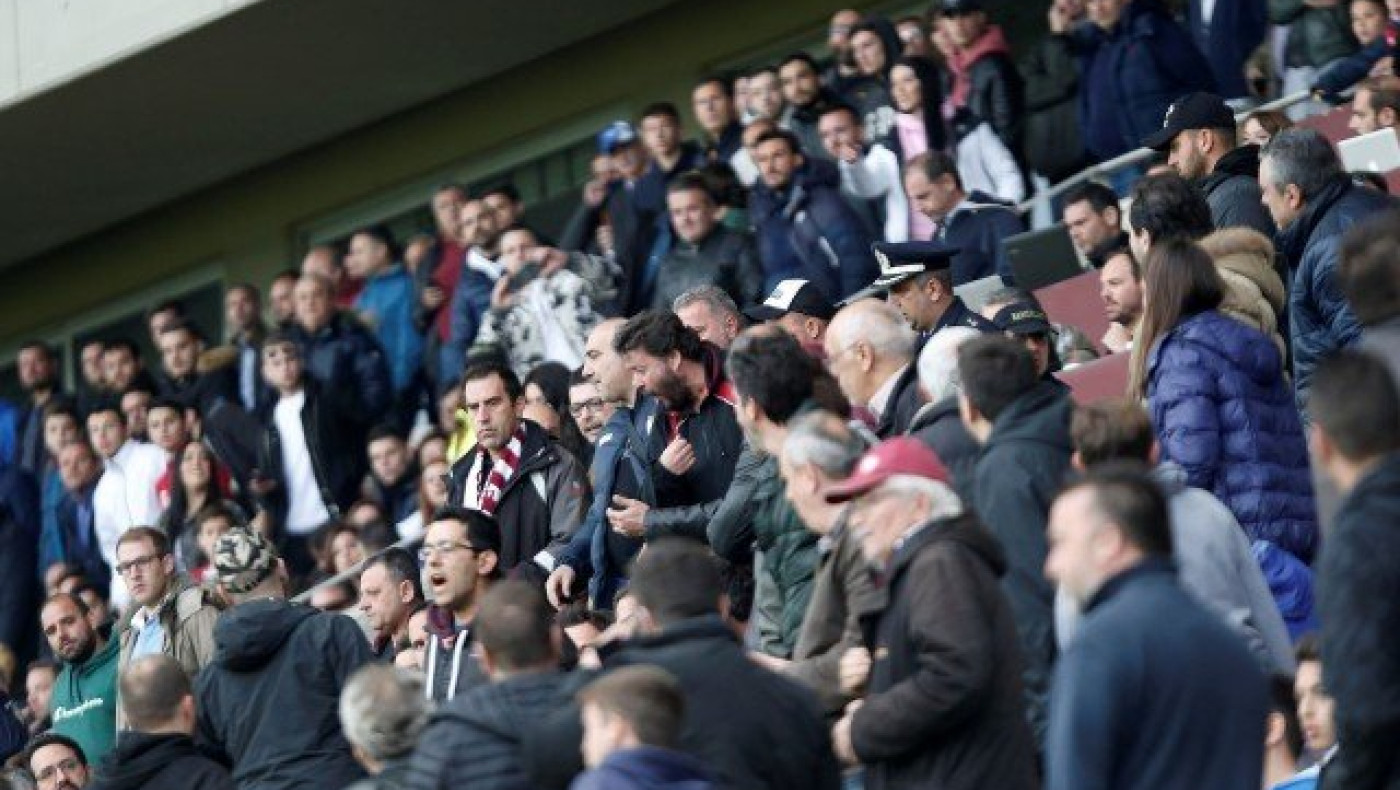 Ένταση στα               επίσημα του «AEL FC Arena» (vid)