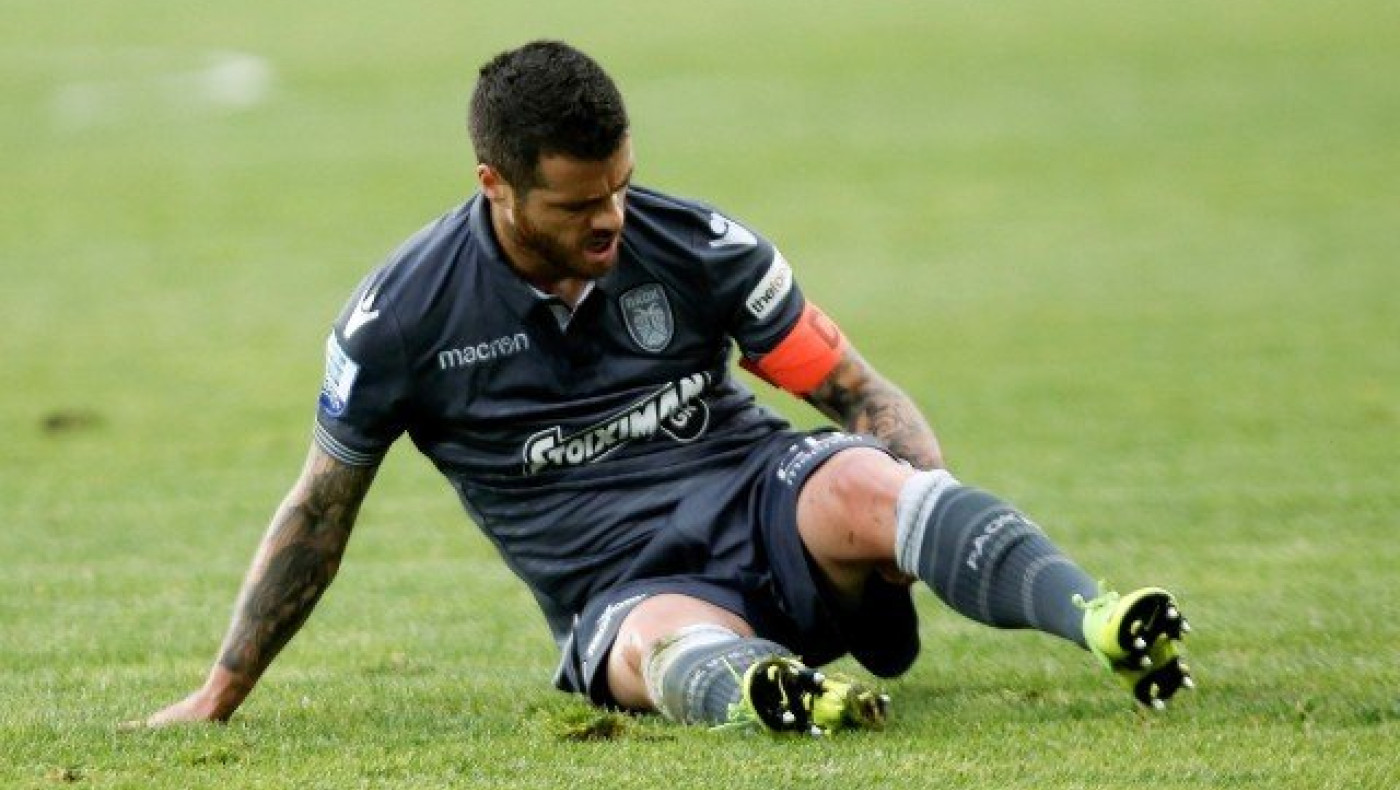 Αναγκαστική αλλαγή ο Βιεϊρίνια, ανησυχία για τον τραυματισμό του