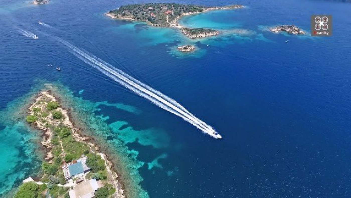 Τα μαγευτικά     άγνωστα    νησάκια της Χαλκιδικής (ΒΙΝΤΕΟ)