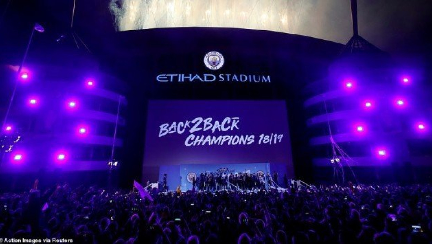 ΘΕΜΑ: Νάτοι,    νάτοι οι        πρωταθλητές (videos)