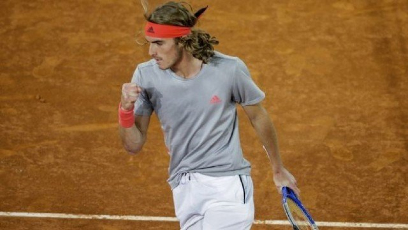 Έγραψε ιστορία ο                             Τσιτσιπάς!