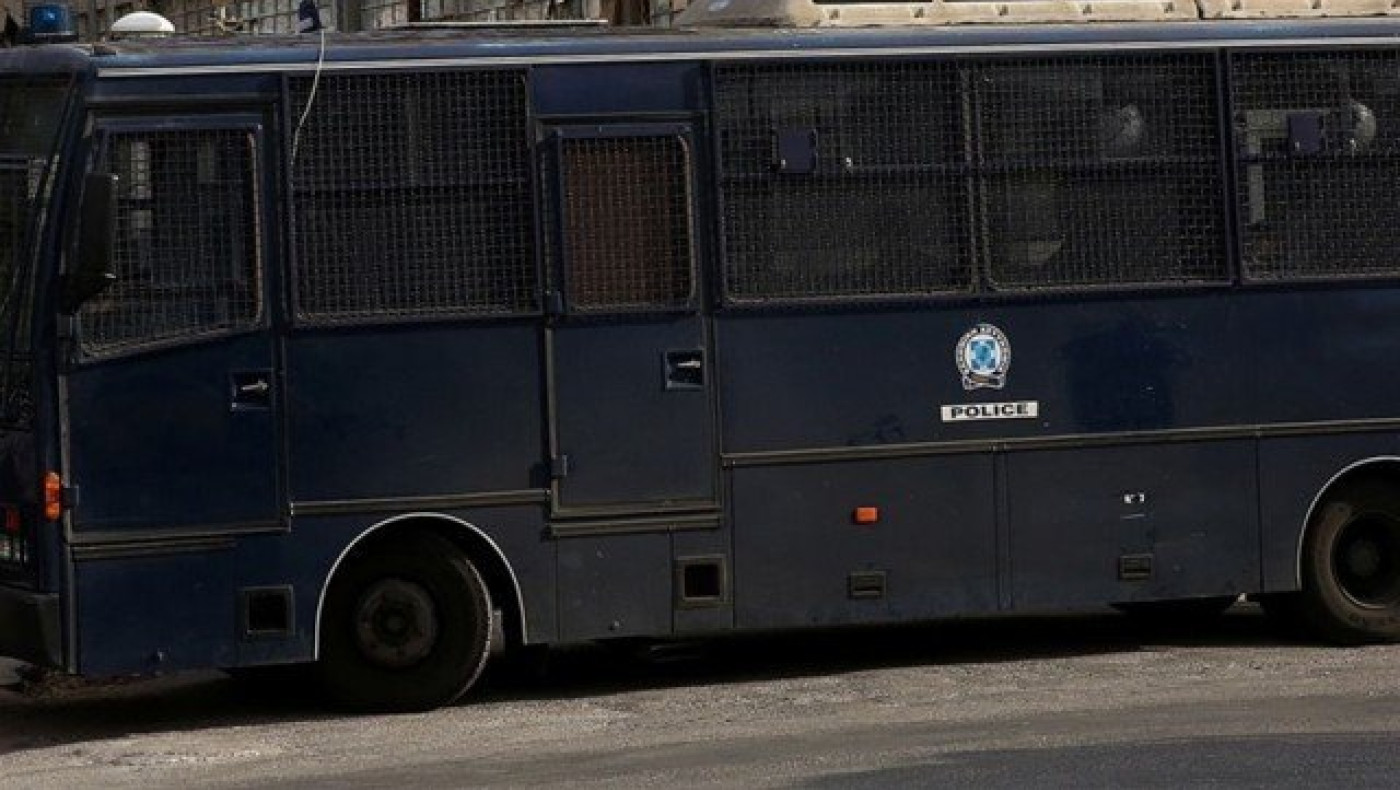 Τροχαίο με κλούβα της Αστυνομίας με κρατούμενους, 13 τραυματίες (vid)