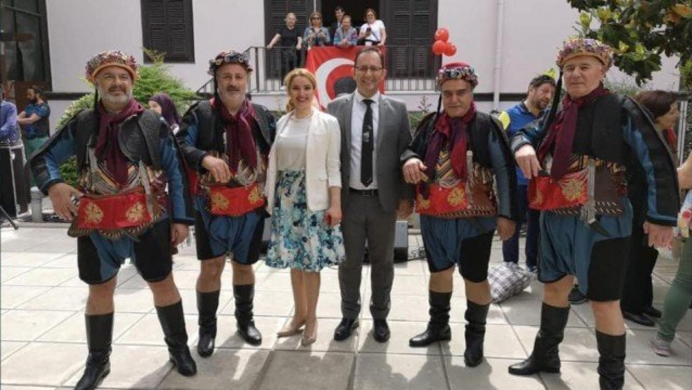 Θεσ/νίκη: Χοροί από Τούρκους τη μέρα μνήμης της Ποντιακής Γενοκτονίας!