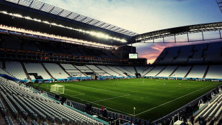 Βάφουν... πράσινο τον αγωνιστικό χώρο (pic)