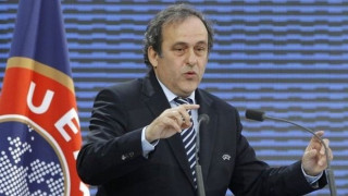 Αντικαθιστά τα διεθνή φιλικά με το Κύπελλο Εθνών ο Πλατινί