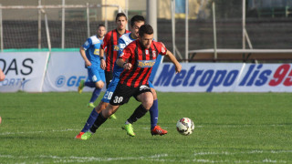 Τρέχει για να ρεφάρει