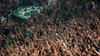 Απαράδεκτο: Ύβρεις αντί ενός λεπτού σιγή στο ΟΑΚΑ