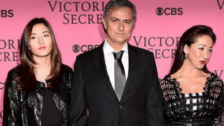 Ο «special one» σε μια... special επίδειξη (pics)