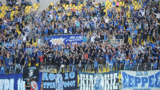 Από νωρίς ανοιχτά τα εκδοτήρια