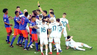 Κόπα Αμέρικα: Μπόλικη κλωτσοπατινάδα, λίγο ποδόσφαιρο