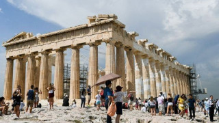 Κλειστή σήμερα και αύριο  η Ακρόπολη λόγω...       καύσωνα!