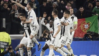 Αυτή είναι η τρίτη φανέλα                της Γιουβέντους (pics)