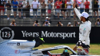 Κυρίαρχος          ο Χάμιλτον, απογοήτευση για Φέτελ