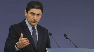 Ενοχλημένος ο Αυγενάκης με τον Ολλανδό σπίκερ - Καταφεύγει στην UEFA