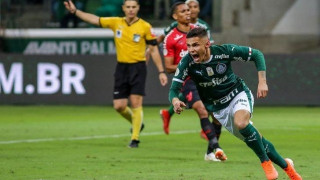 Στον άσο η Βόλφσμπουργκ,  στον άσο η Λέστερ,  στον άσο και η Σάο Πάολο