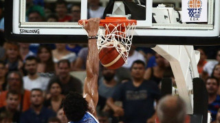 Το ΤΡΟΜΕΡΟ κάρφωμα του Αντετοκούνμπο μπροστά στον Μπογκντάνοβιτς! (v)