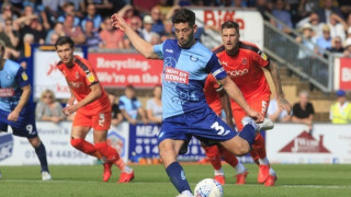 ΑΠΙΣΤΕΥΤΟ χατ-τρικ στη με 2 γκολ από κόρνερ στη League One της Αγγλίας