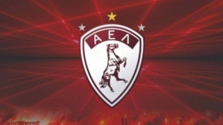 ΑΕΛ: «Περαστικά στον Μασούρα, να κόψει τις κακές παρέες»