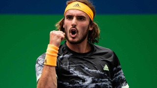 Τεράστιος Τσιτσιπάς,   υπέταξε τον Τζόκοβιτς στην Κίνα