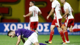 Πληρώνει τα                          μεγάλα λάθη του