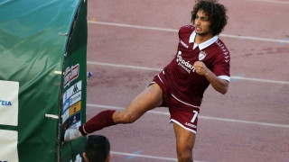 Κλώτσησε τον πάγκο και άνοιξε διάλογο με τους οπαδούς ο Ουάρντα!