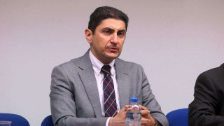 Αυγενάκης: «Ξεκινάμε με την μεμονωμένη παρουσία  στις κερκίδες»