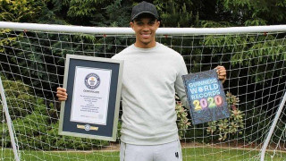 Ρεκόρ Γκίνες                         για τον Αλεξάντερ Άρνολντ