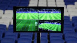 Mία είναι η λύση:Να στηθεί σωστά το VAR και μέχρι τότε ξένοι διαιτητές