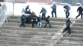 Επεισόδια στα Τρίκαλα, οπαδοί του Αιγάλεω την έπεσαν σε παίκτη τους