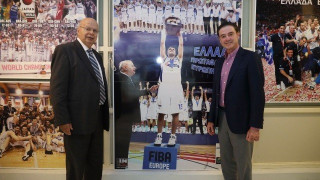 Βασιλακόπουλος: «Ψηλά ο                      πήχης με Πιτίνο»