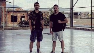 Γιακουμίδης: «Γέμισε      γριές και το Μαρόκο» (Pic)