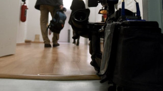 Σε διαθεσιμότητα η παρουσιάστρια για το ερωτικό τηλεοπτικό  σκάνδαλο