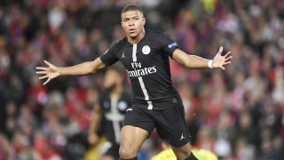 Στο κόλπο για                                  Εμπαπέ και η Λίβερπουλ