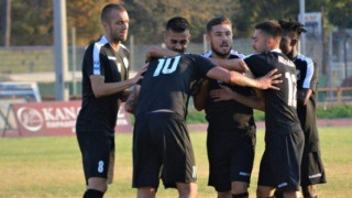 Με τριάδα απόντων η             Δόξα στη Ριζούπολη