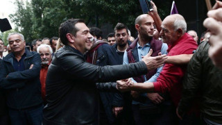 Πολυτεχνείο: Στην κεφαλή της πορείας ο Αλέξης Τσίπρας (pics)