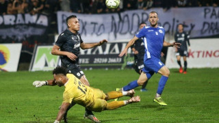 Βήμα βήμα προχωράει                           ο Ζαμπά