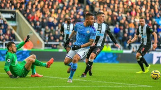 Τρελό ματς -Χ-ωρίς νικητή στο     «Σεντ Τζέιμς Παρκ»