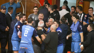 Χαμός στη Μίκρα και διακοπή του ντέρμπι Ηρακλής-ΠΑΟΚ