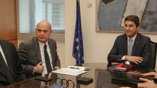 Ο Αυγενάκης απέφυγε να απαντήσει στο Γιώργο Ζαΐρη: «Αρκετά!»