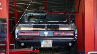 Θεσσαλονίκη: Αυτοκίνητο έπεσε σε τζαμαρία καταστήματος στον Εύοσμο