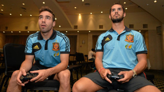 Ο Καρβαχάλ έχασε από τον Ίσκο στο FIFA και έσπασε το χεριστήριο του Playstation!