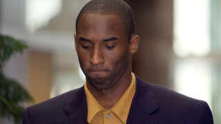 Σε διαθεσιμότητα δημοσιογράφος για προσβλητικό ποστ