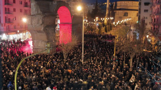 Απ’ όπου να την πιάσετε… λερώνεστε!