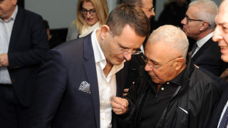 Ζουράρις: «Υπερπρωθυπουργός ο Μαρινάκης»