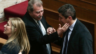 Με την πανίσχυρη προπαγάνδα τους  εκβιάζουν κι επιβάλλουν τον «νόμο» τους